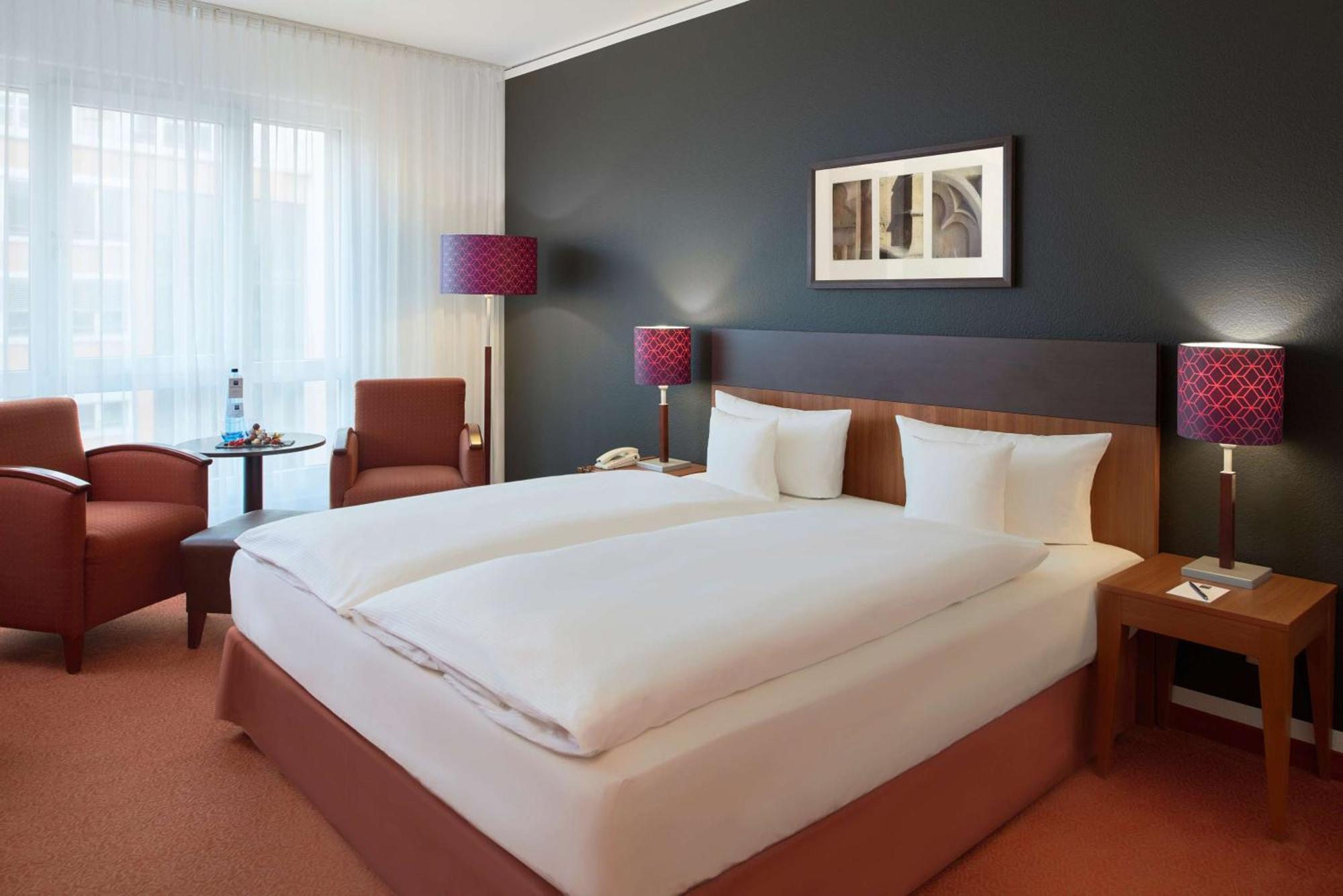 Dorint Hotel Am Dom Erfurt Bagian luar foto