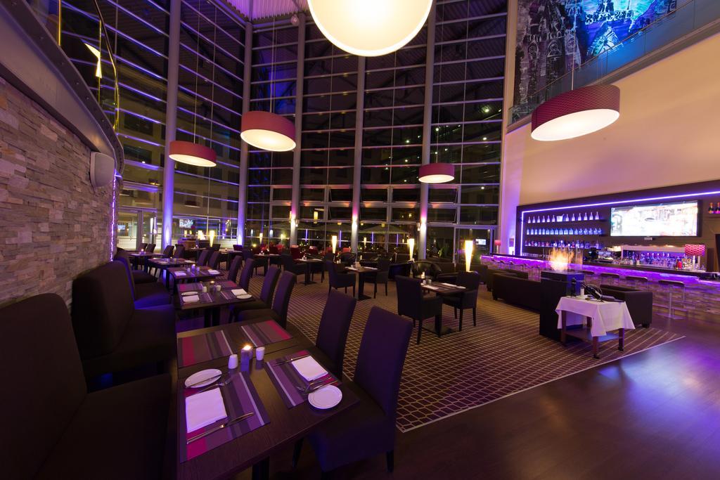 Dorint Hotel Am Dom Erfurt Bagian luar foto