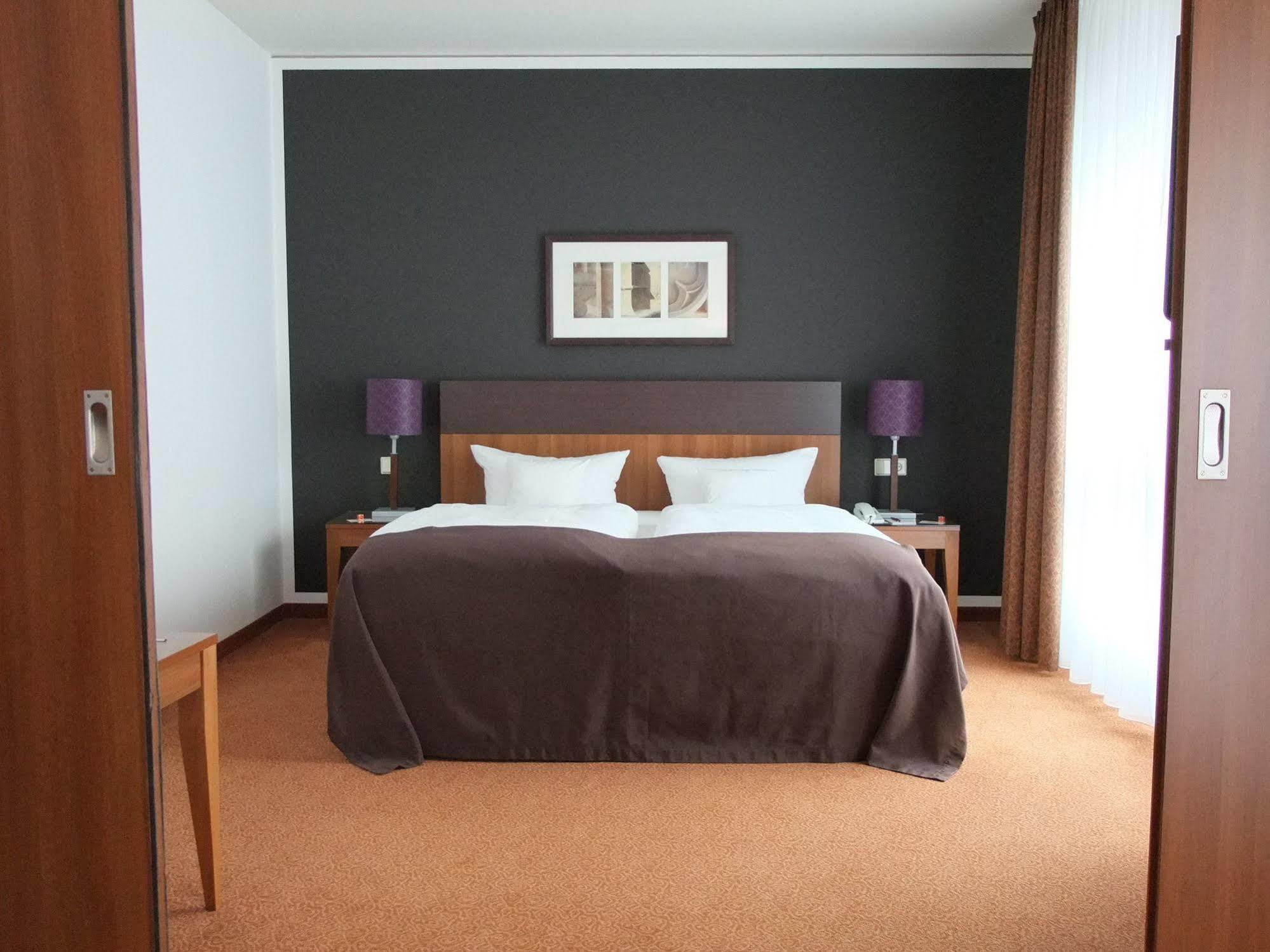 Dorint Hotel Am Dom Erfurt Bagian luar foto
